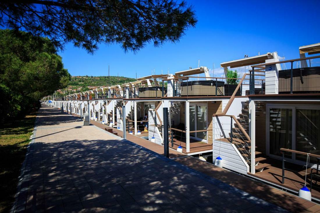 ホテル Floating Sea House Portorose エクステリア 写真